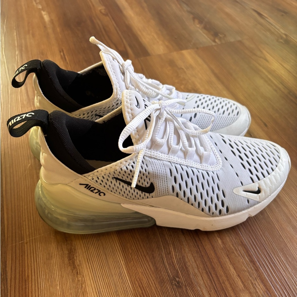 Women’s Nike Air Max 270 Sneakers